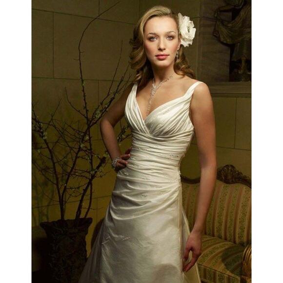 CASABLANCA BRIDAL Ivory Taffeta Wedding Bridal Gown Sequins Train Size 8 - Picture 1 of 8